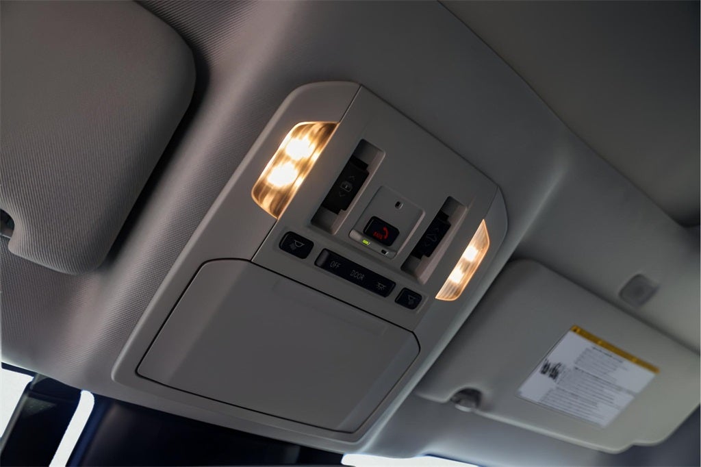 2025 Toyota Highlander Platinum