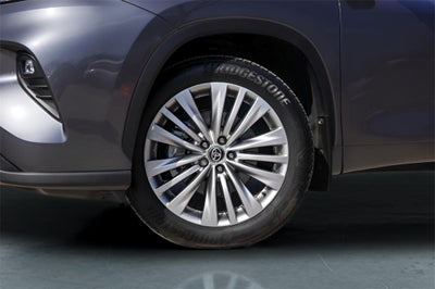 2025 Toyota Highlander Platinum