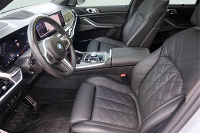 2025 BMW X5 M60i