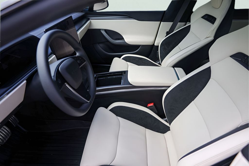 2025 Tesla Model S Plaid