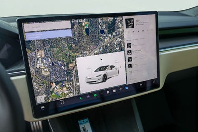 2025 Tesla Model S Plaid