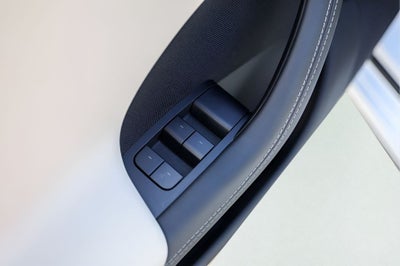 2025 Tesla Model S Plaid