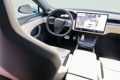 2025 Tesla Model S Plaid