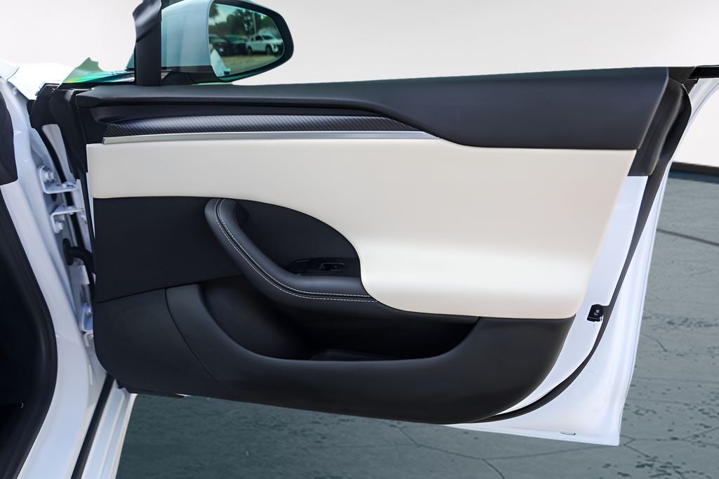 2025 Tesla Model S Plaid