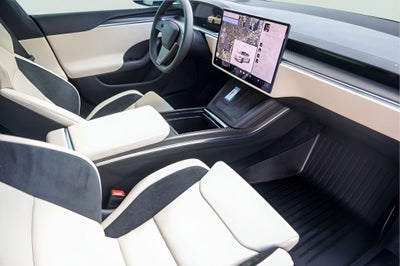 2025 Tesla Model S Plaid