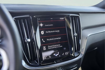 2022 Volvo S60 B5 R-Design