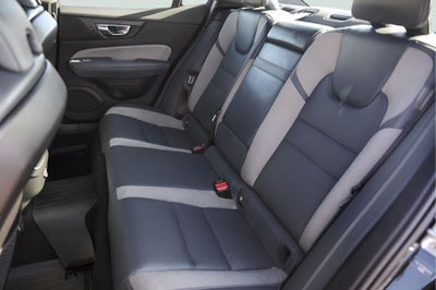 2022 Volvo S60 B5 R-Design