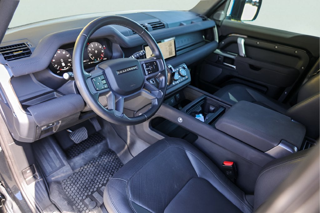 2023 Land Rover Defender 110 X-Dynamic SE