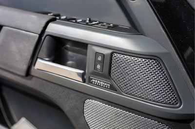 2023 Land Rover Defender 110 X-Dynamic SE