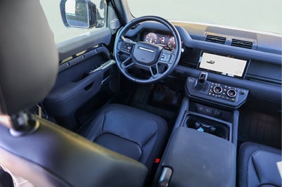 2023 Land Rover Defender 110 X-Dynamic SE