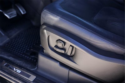 2023 Land Rover Defender 110 V8