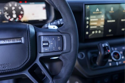 2023 Land Rover Defender 110 V8
