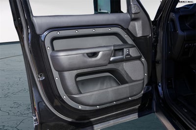 2023 Land Rover Defender 110 V8