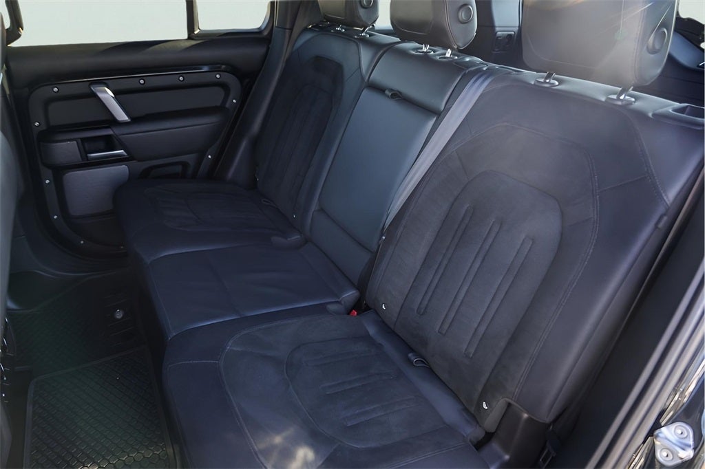 2023 Land Rover Defender 110 V8