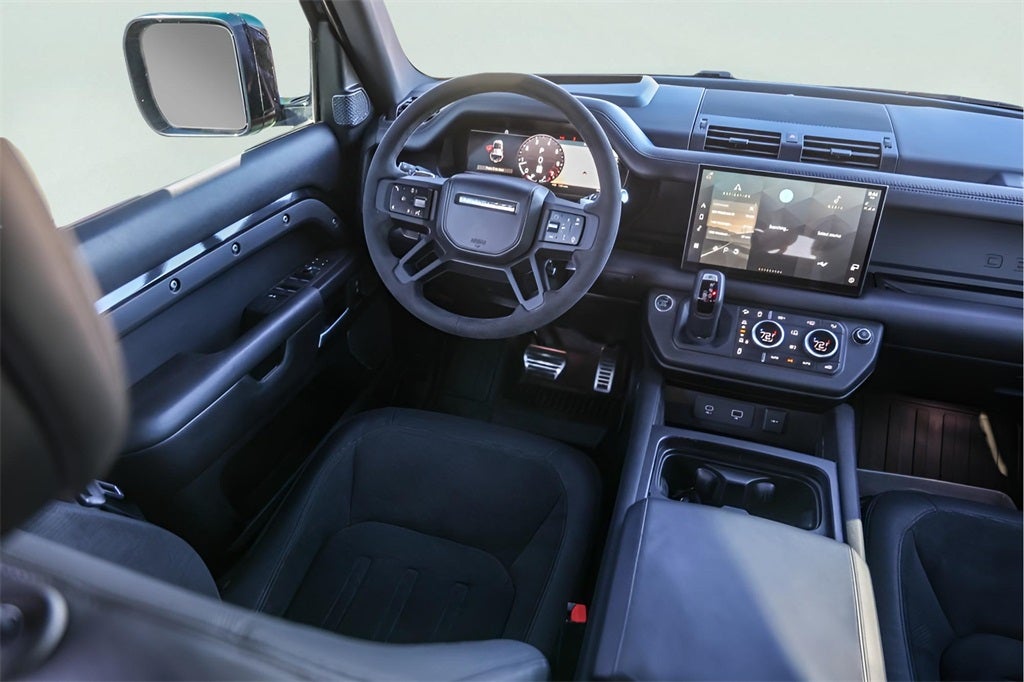 2023 Land Rover Defender 110 V8
