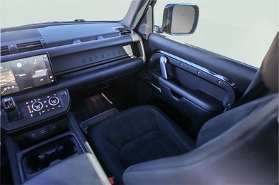 2023 Land Rover Defender 110 V8