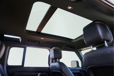 2023 Land Rover Defender 110 V8