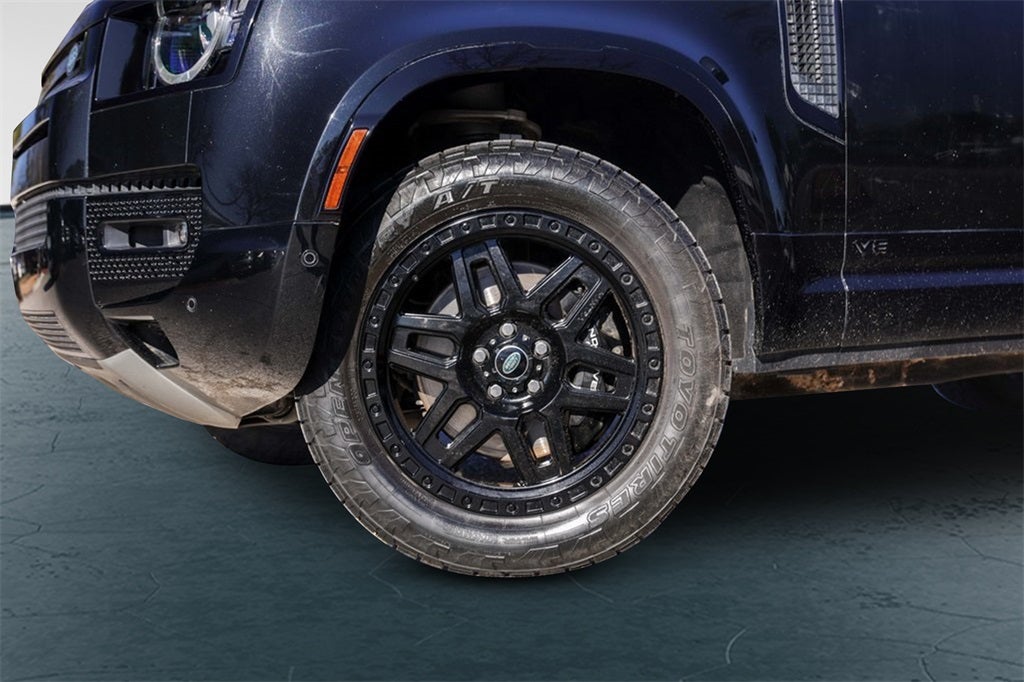 2023 Land Rover Defender 110 V8