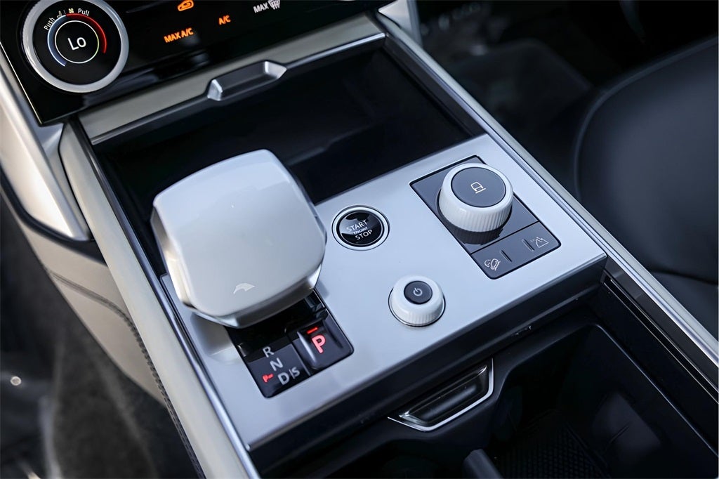 2023 Land Rover Range Rover SV LWB