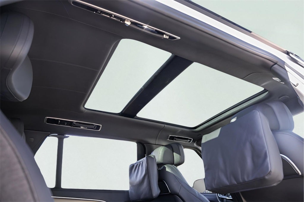 2023 Land Rover Range Rover SV LWB