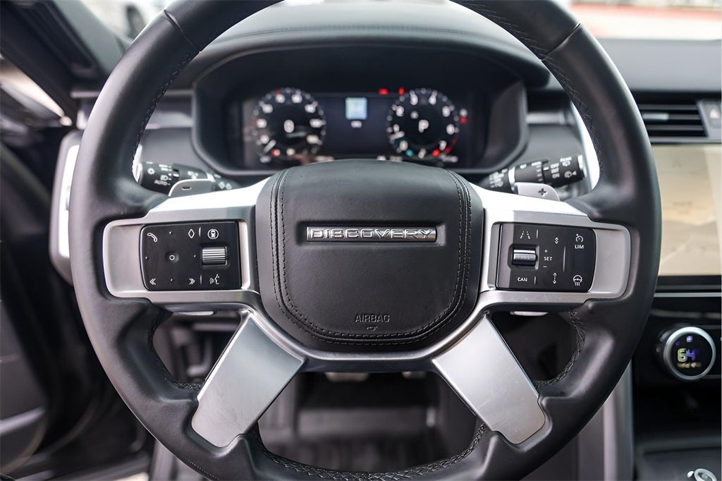 2024 Land Rover Discovery Metropolitan Edition