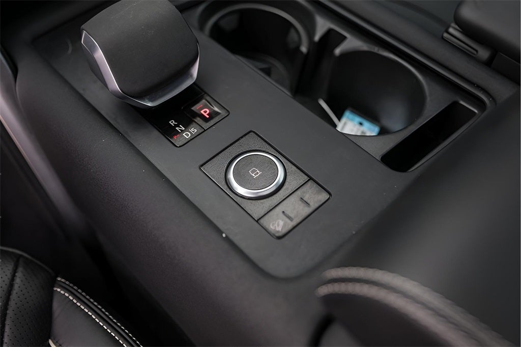 2024 Land Rover Discovery Metropolitan Edition