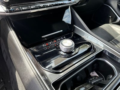 2023 Jeep Wagoneer Base