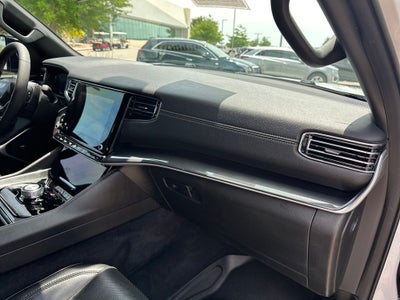 2023 Jeep Wagoneer Base