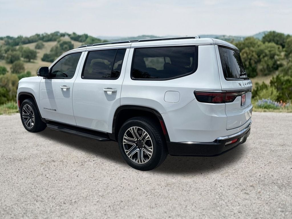 2023 Jeep Wagoneer Base