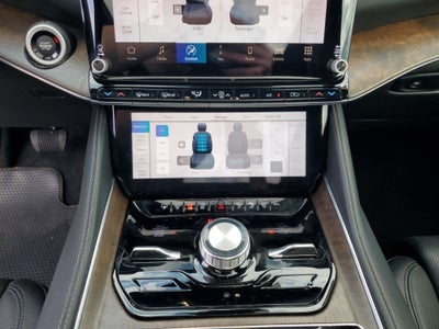 2023 Jeep Grand Wagoneer Base