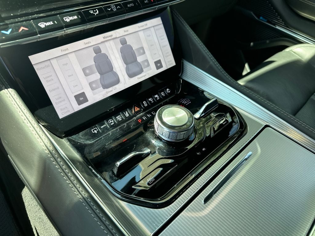 2023 Jeep Grand Wagoneer Series II