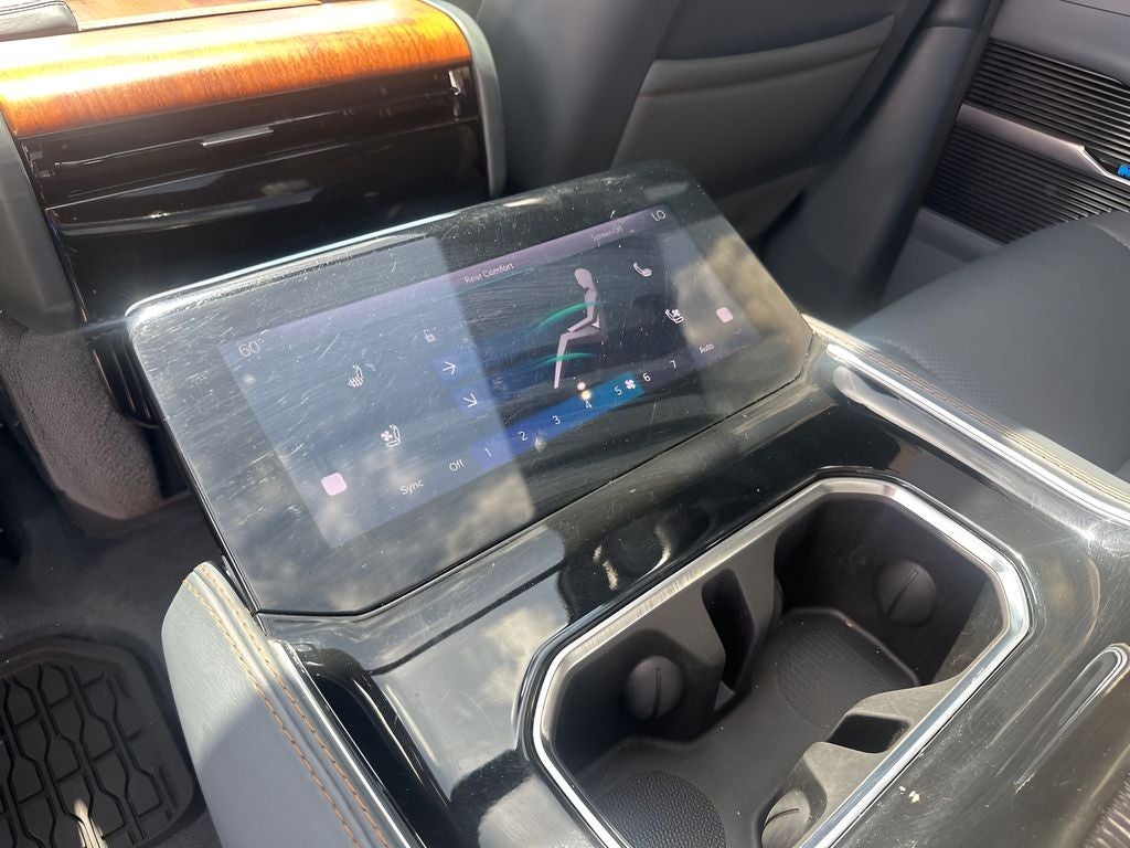 2022 Jeep Grand Wagoneer Series III