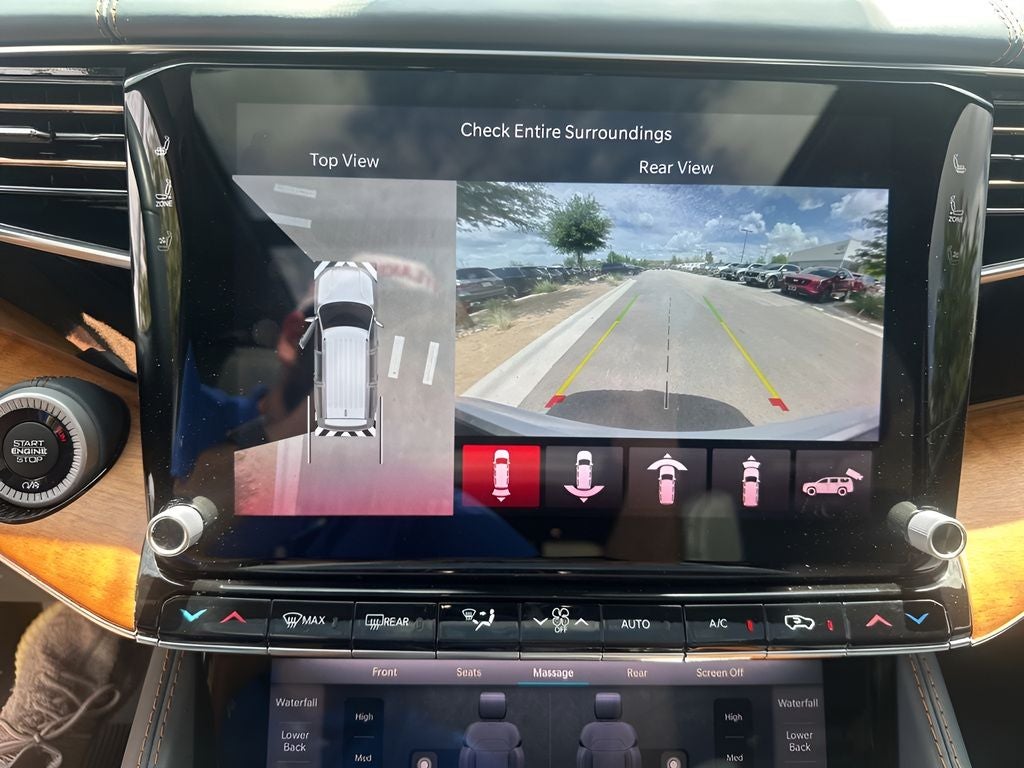 2022 Jeep Grand Wagoneer Series III