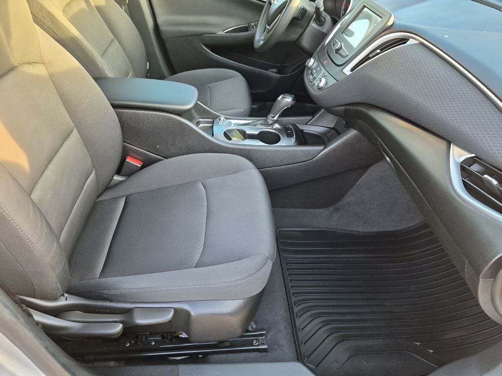 2016 Chevrolet Malibu LS 1LS