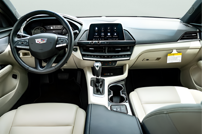 2023 Cadillac CT4 Luxury