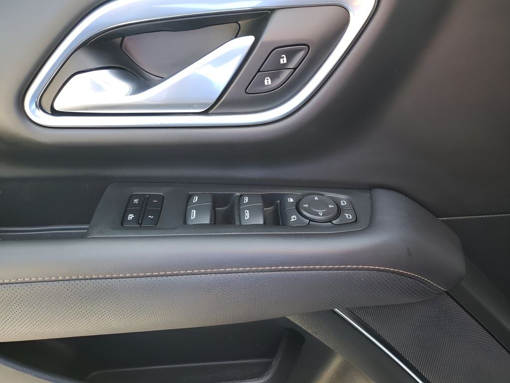 2022 GMC Yukon XL AT4