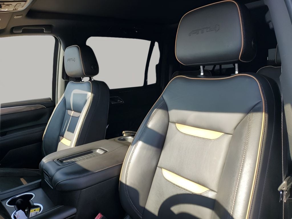2022 GMC Yukon XL AT4