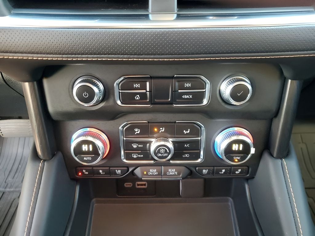 2024 GMC Yukon XL AT4