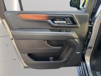 2025 GMC Yukon XL Denali