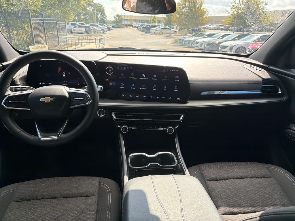 2024 Chevrolet Traverse LS