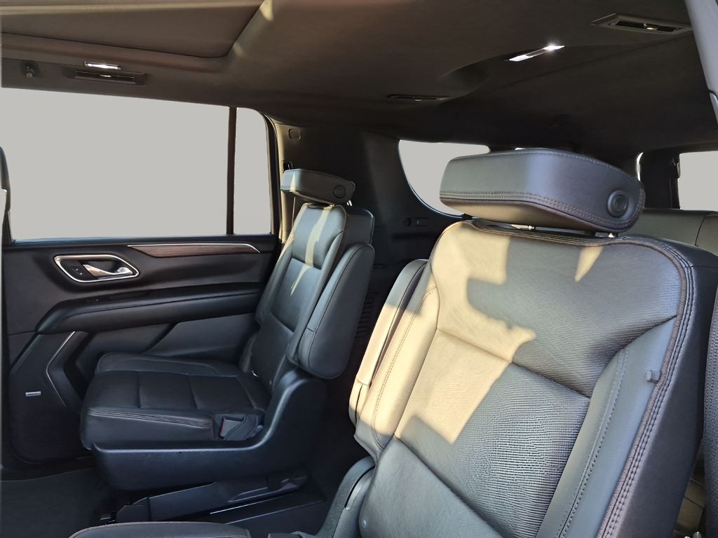 2021 Chevrolet Suburban High Country