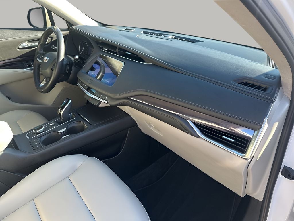 2022 Cadillac XT4 Luxury