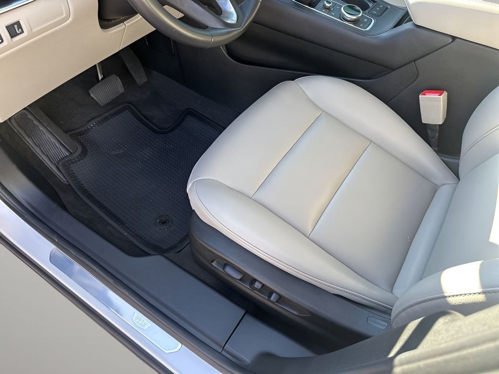 2022 Cadillac XT4 Luxury