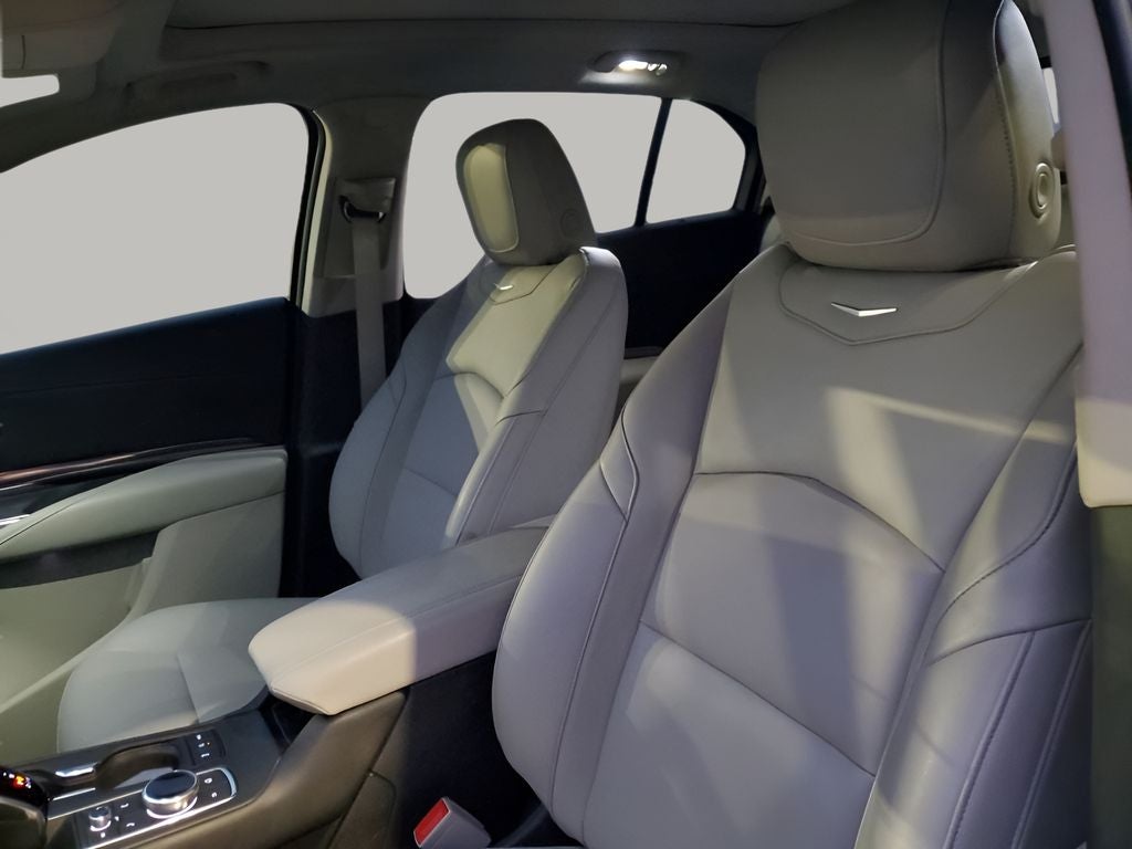 2021 Cadillac XT4 Luxury