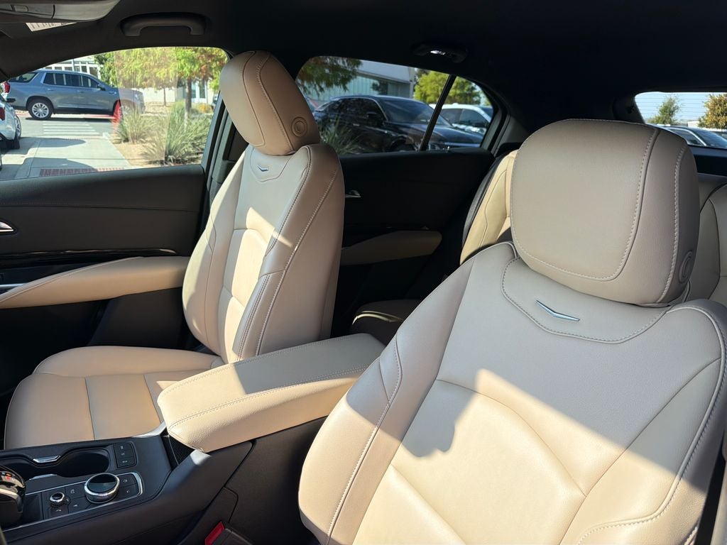 2024 Cadillac XT4 Luxury