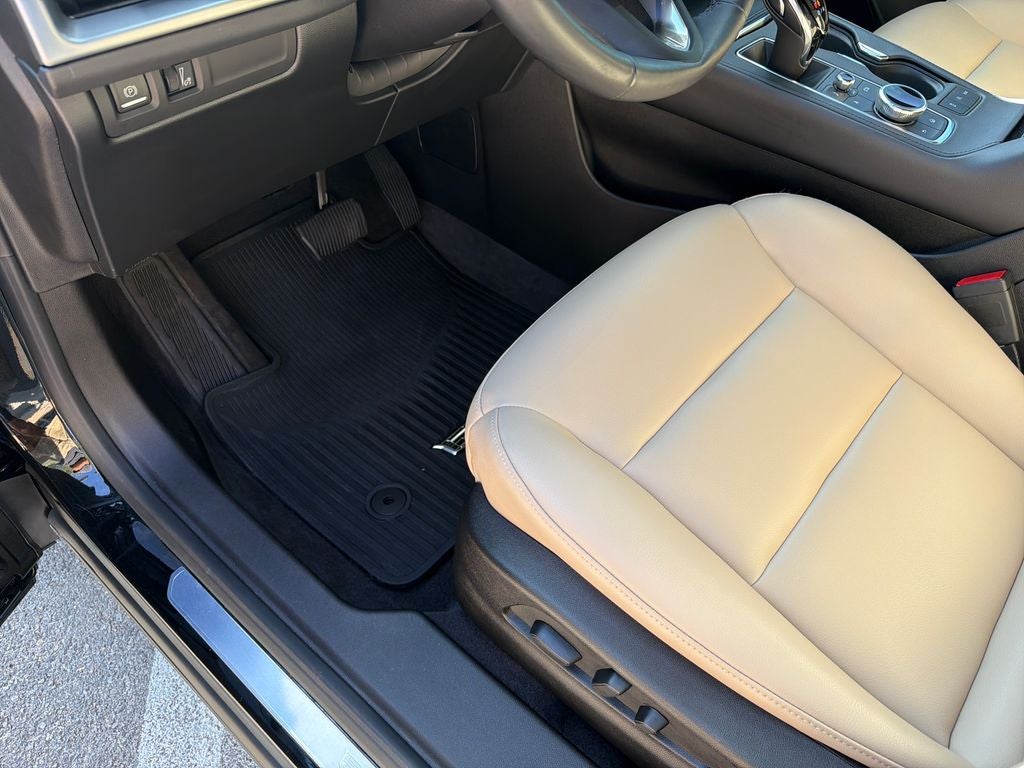 2024 Cadillac XT4 Luxury