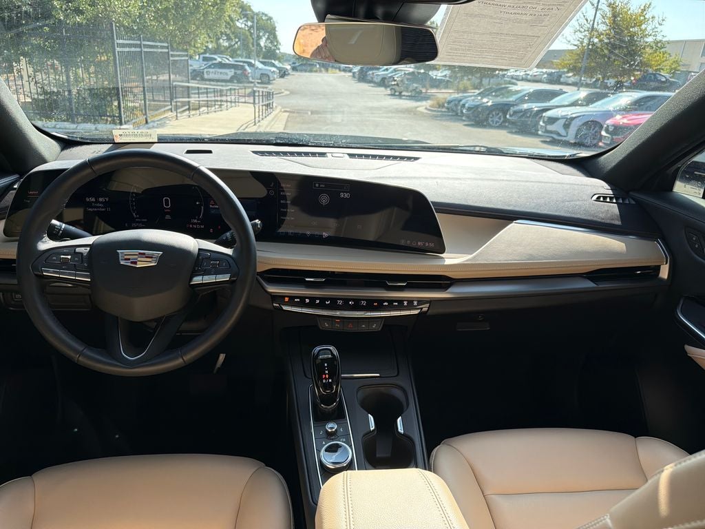 2024 Cadillac XT4 Luxury