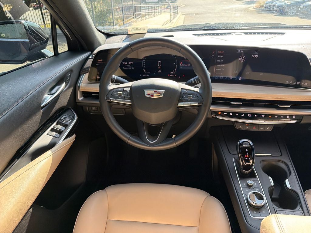 2024 Cadillac XT4 Luxury