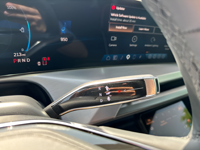 2026 Cadillac VISTIQ Platinum