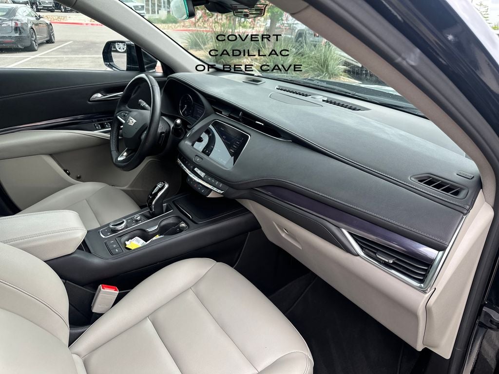 2023 Cadillac XT4 Luxury